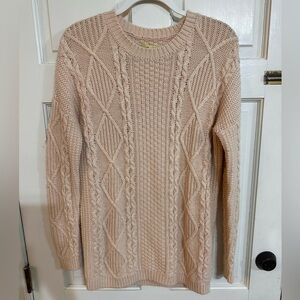Gianni Bini pale pink SM cable knit sweater like new condition.